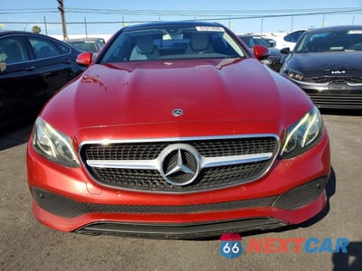 Piąte zdjęcie samochodu w środku: 2018 MERCEDES-BENZ E 400 VIN:WDD1J6FB1JF022719 - miniatura