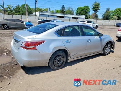 Trzecie zdjęcie samochodu z tyłu: 2013 NISSAN ALTIMA 2.5 VIN:1N4AL3AP8DC284979 - miniatura