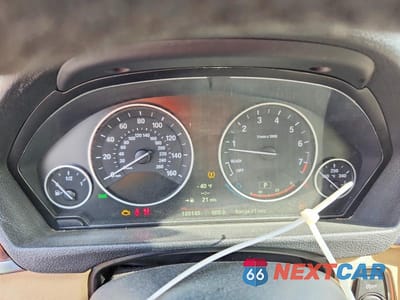 Zdjęcie 9 z 13 samochodu: 2013 BMW 328 I VIN:WBA3A5C54DF601930 - miniatura