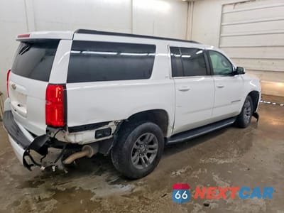 Trzecie zdjęcie samochodu z tyłu: 2018 CHEVROLET SUBURBAN K1500 LT VIN:1GNSKHKC1JR370015 - miniatura
