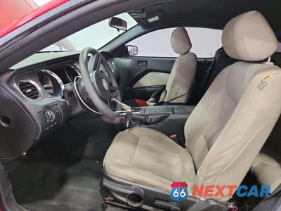 Zdjęcie 7 z 12 samochodu: 2012 FORD MUSTANG VIN:1ZVBP8AM9C5255769 - miniatura