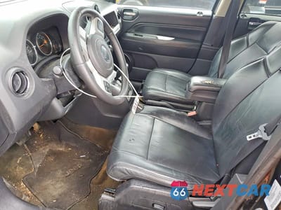 Zdjęcie 7 z 13 samochodu: 2016 JEEP COMPASS LATITUDE VIN:1C4NJCEA7GD716340 - miniatura