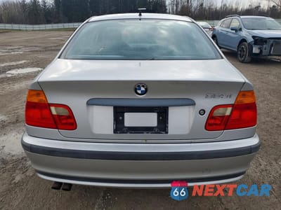 Zdjęcie 6 z 12 samochodu: 1999 BMW 323 I VIN:WBAAM3332XKC61046 - miniatura