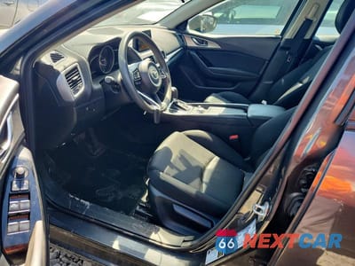 Zdjęcie 7 z 12 samochodu: 2017 MAZDA 3 SPORT VIN:3MZBN1U7XHM106260 - miniatura
