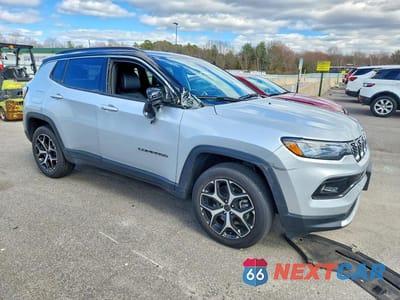 Czwarte zdjęcie samochodu z boku: 2025 JEEP COMPASS LIMITED VIN:3C4NJDCN6ST565649 - miniatura