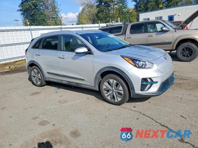 Czwarte zdjęcie samochodu z boku: 2020 KIA NIRO EX VIN:KNDCC3LG3L5057055 - miniatura