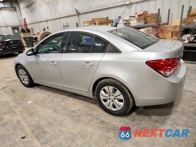Drugie zdjęcie samochodu z przodu: 2014 CHEVROLET CRUZE LT VIN:1G1PC5SB2E7363280 - miniatura