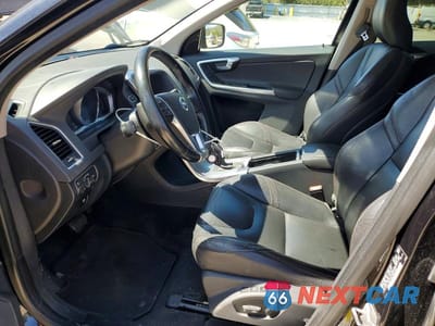 Zdjęcie 7 z 13 samochodu: 2017 VOLVO XC60 T6 DYNAMIC VIN:YV449MRR5H2126741 - miniatura