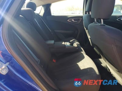 Zdjęcie 10 z 12 samochodu: 2015 CHRYSLER 200 LIMITED VIN:1C3CCCAB6FN573751 - miniatura