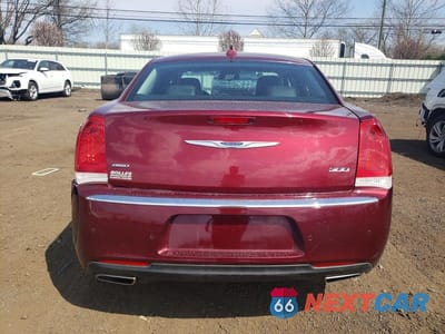 Zdjęcie 6 z 12 samochodu: 2018 CHRYSLER 300 TOURING VIN:2C3CCARG6JH314277 - miniatura