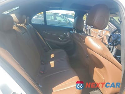 Zdjęcie 10 z 12 samochodu: 2018 MERCEDES-BENZ E 300 VIN:WDDZF4JB8JA443219 - miniatura