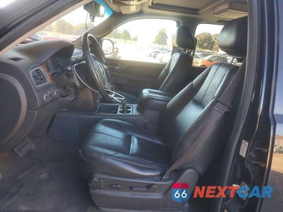 Zdjęcie 7 z 14 samochodu: 2014 CHEVROLET SUBURBAN K1500 LT VIN:1GNSKJE75ER201059 - miniatura