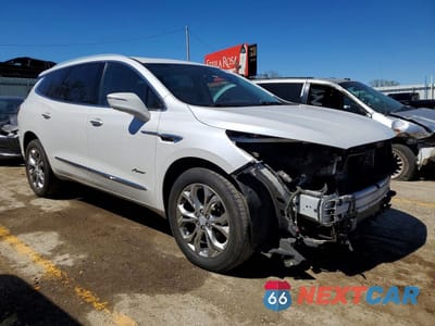 Czwarte zdjęcie samochodu z boku: 2018 BUICK ENCLAVE AVENIR VIN:5GAEVCKW5JJ259591 - miniatura