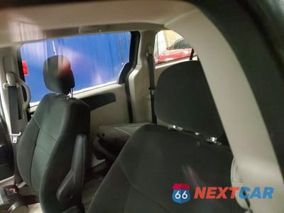 Zdjęcie 10 z 13 samochodu: 2012 DODGE GRAND CARAVAN SE VIN:2C4RDGBG6CR129868 - miniatura