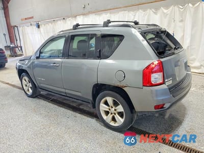 Drugie zdjęcie samochodu z przodu: 2012 JEEP COMPASS SPORT VIN:1C4NJDBB0CD705497 - miniatura