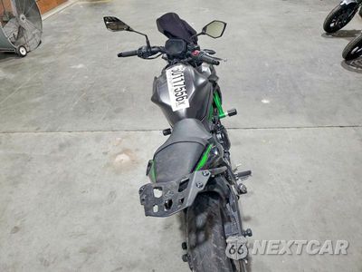 Zdjęcie 6 z 8 samochodu: 2023 KAWASAKI ER650 N VIN:ML5EREN10PDA96349 - miniatura
