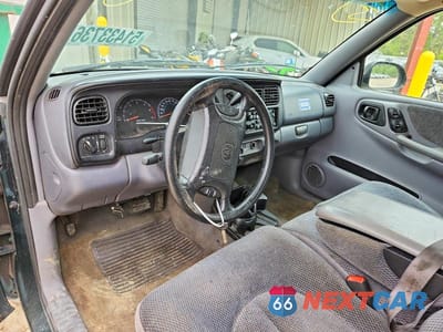 Zdjęcie 8 z 12 samochodu: 1999 DODGE DAKOTA VIN:1B7GL22X2XS279123 - miniatura