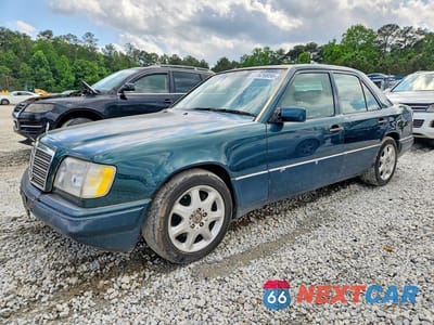 1995 MERCEDES-BENZ E 320 BASE WDBEA32E2SC167876 - główne zdjęcie licytacji z USA - miniatura