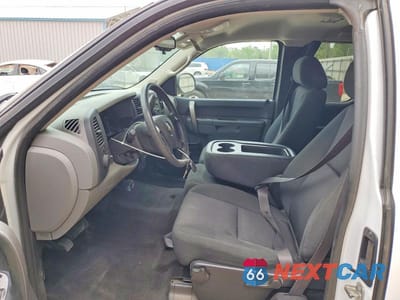 Zdjęcie 7 z 11 samochodu: 2012 CHEVROLET SILVERADO C1500 LS VIN:1GCRCREA1CZ224124 - miniatura