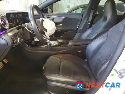 Zdjęcie 7 z 12 samochodu: 2022 MERCEDES-BENZ CLA 250 4MATIC VIN:W1K5J4HB9NN285314 - miniatura