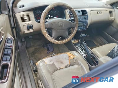 Zdjęcie 8 z 12 samochodu: 2001 HONDA ACCORD EX VIN:1HGCG56601A054476 - miniatura