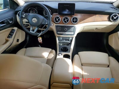 Zdjęcie 8 z 13 samochodu: 2019 MERCEDES-BENZ GLA 250 4MATIC VIN:WDCTG4GB9KJ616214 - miniatura