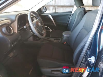 Zdjęcie 7 z 12 samochodu: 2018 TOYOTA RAV4 LE VIN:JTMZFREV1JJ749805 - miniatura