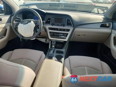 Zdjęcie 8 z 11 samochodu: 2015 HYUNDAI SONATA SE VIN:5NPE24AFXFH155984 - miniatura