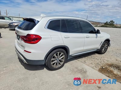 Trzecie zdjęcie samochodu z tyłu: 2019 BMW X3 SDRIVE30I VIN:5UXTR7C58KLR51419 - miniatura