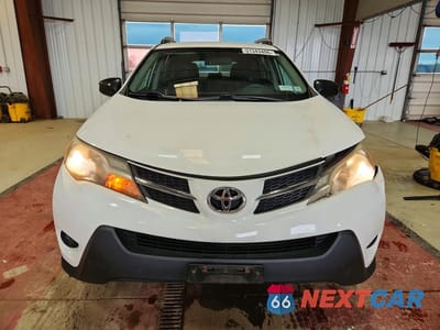 Piąte zdjęcie samochodu w środku: 2014 TOYOTA RAV4 LE VIN:2T3BFREV6EW138337 - miniatura