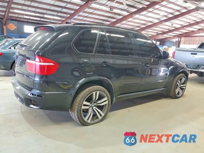 Trzecie zdjęcie samochodu z tyłu: 2010 BMW X5 XDRIVE30I VIN:5UXFE4C54AL383272 - miniatura
