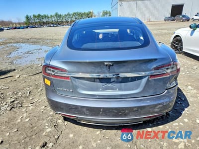 Zdjęcie 6 z 12 samochodu: 2013 TESLA MODEL S VIN:5YJSA1CN3DFP03442 - miniatura