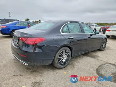 Trzecie zdjęcie samochodu z tyłu: 2023 MERCEDES-BENZ C 300 4MATIC VIN:W1KAF4HB4PR145117 - miniatura