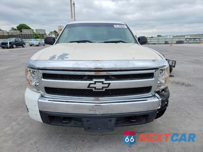 Piąte zdjęcie samochodu w środku: 2008 CHEVROLET SILVERADO K1500 VIN:1GCEK19C58Z252773 - miniatura