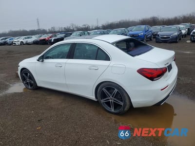 Drugie zdjęcie samochodu z przodu: 2022 MERCEDES-BENZ A 220 4MATIC VIN:W1K3G4FB5NJ349946 - miniatura