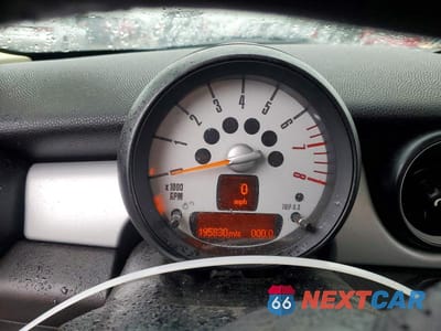 Zdjęcie 9 z 12 samochodu: 2013 MINI COOPER VIN:WMWSU3C54DT370925 - miniatura