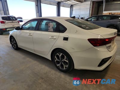 Drugie zdjęcie samochodu z przodu: 2020 KIA FORTE LXS VIN:3KPF24AD9LE153582 - miniatura