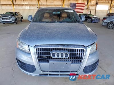 Piąte zdjęcie samochodu w środku: 2011 AUDI Q5 PREMIUM PLUS VIN:WA1LFAFP0BA111435 - miniatura