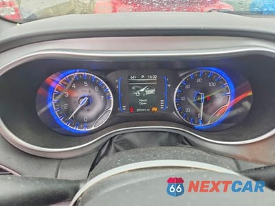 Zdjęcie 9 z 12 samochodu: 2018 CHRYSLER PACIFICA TOURING L VIN:2C4RC1BG3JR322315 - miniatura