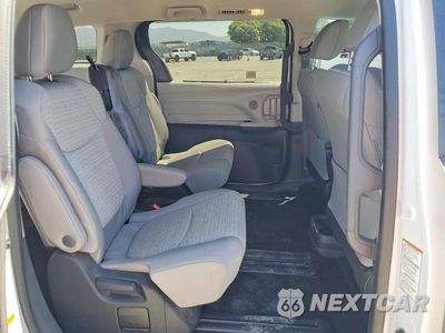 Zdjęcie 11 z 14 samochodu: 2023 TOYOTA SIENNA LE 8-PASSENGER VIN:5TDKRKEC3PS145683 - miniatura