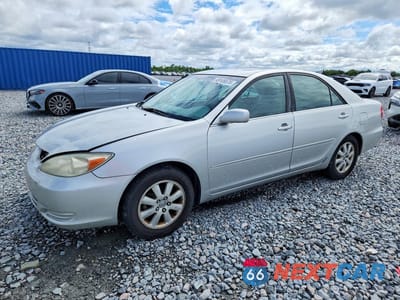 2002 TOYOTA CAMRY XLE 4T1BE30K82U621930 - główne zdjęcie licytacji z USA - miniatura