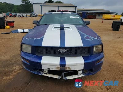 Piąte zdjęcie samochodu w środku: 2006 FORD MUSTANG VIN:1ZVFT80N165166712 - miniatura