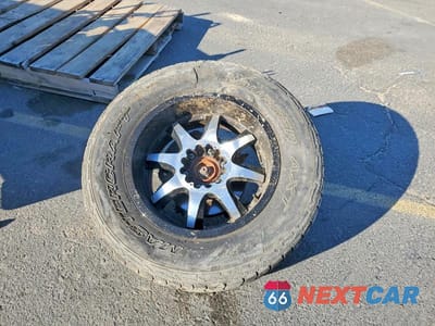 Zdjęcie 13 z 14 samochodu: 2004 CADILLAC ESCALADE LUXURY VIN:1GYEK63N94R127013 - miniatura