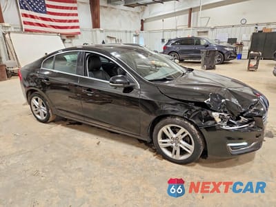 Czwarte zdjęcie samochodu z boku: 2015 VOLVO S60 PREMIER VIN:YV140MFKXF1341436 - miniatura