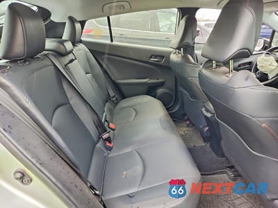 Zdjęcie 10 z 11 samochodu: 2019 TOYOTA PRIUS XLE AWD-E VIN:JTDL9RFU3K3010279 - miniatura