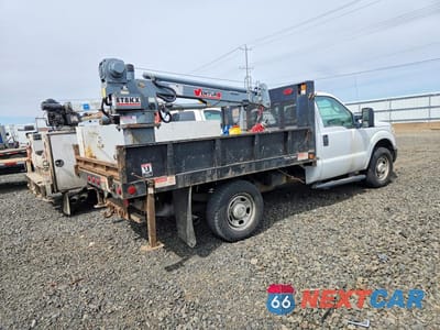 Trzecie zdjęcie samochodu z tyłu: 2011 FORD F350 SUPER DUTY VIN:1FDRF3E61BEA30937 - miniatura