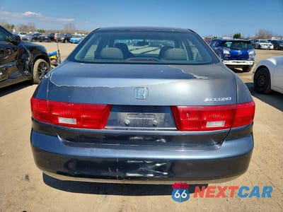 Zdjęcie 6 z 13 samochodu: 2005 HONDA ACCORD DX VIN:1HGCM56105A810617 - miniatura