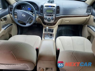 Zdjęcie 8 z 13 samochodu: 2010 HYUNDAI SANTA FE GLS VIN:5NMSG3AB3AH393225 - miniatura