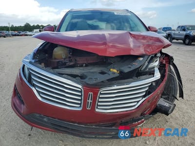 Piąte zdjęcie samochodu w środku: 2017 LINCOLN MKC SELECT VIN:5LMCJ2C90HUL52539 - miniatura