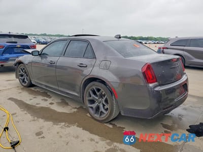 Drugie zdjęcie samochodu z przodu: 2023 CHRYSLER 300 TOURING L VIN:2C3CCADG3PH543323 - miniatura